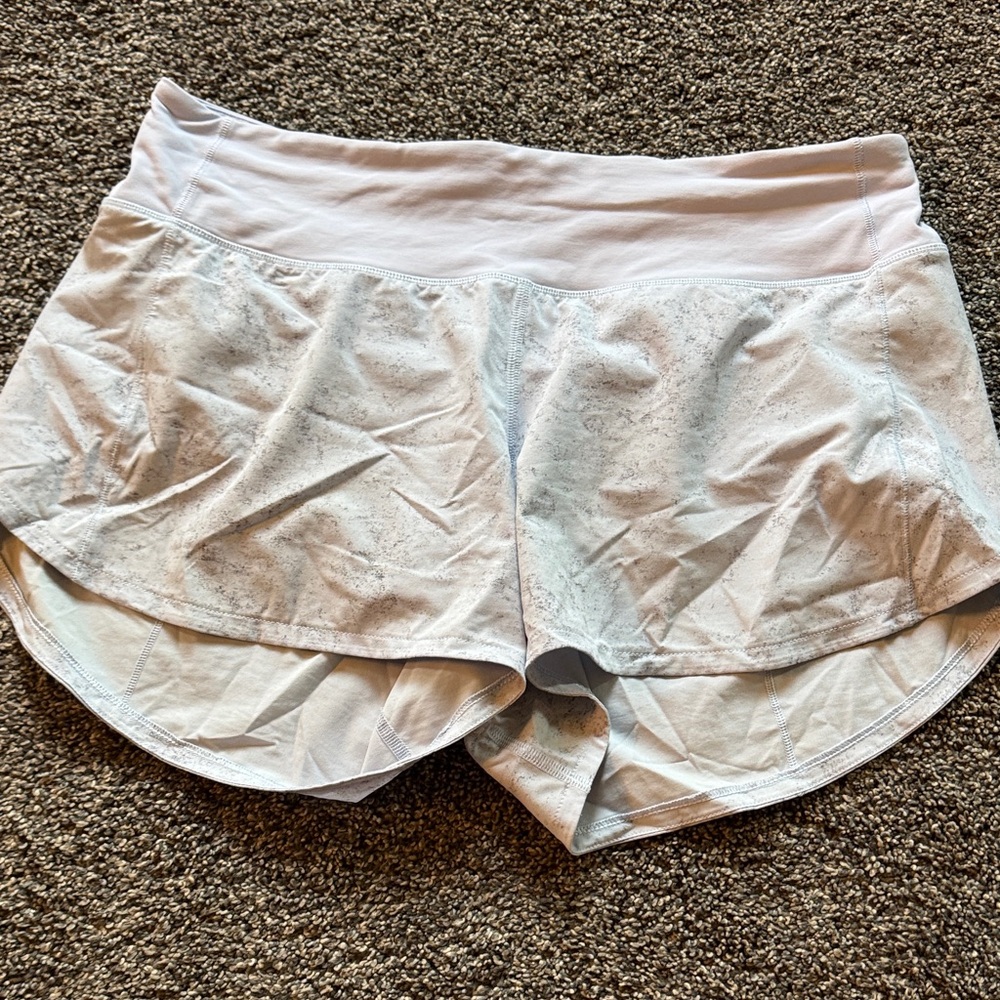 Lululemon Speed Up Mid-Rise Lined Short 4"